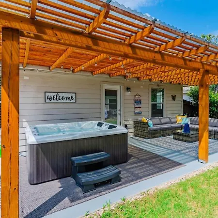 Luxury Oasis Hot-Tub, Games & Bbq By Fiesta Tx Villa